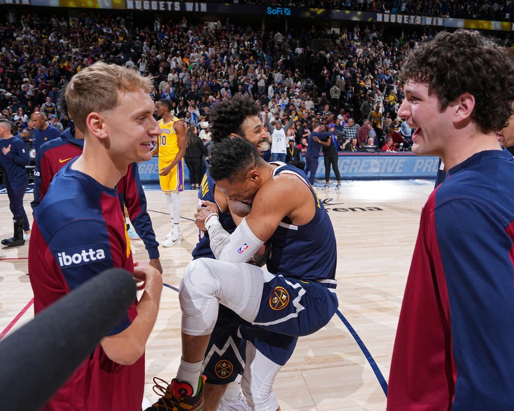 正在彰显新 正在彰显新