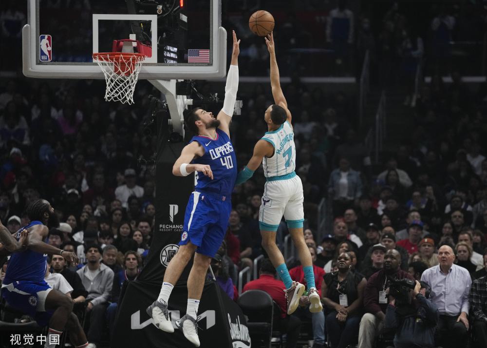 队出战的重 队出战的重