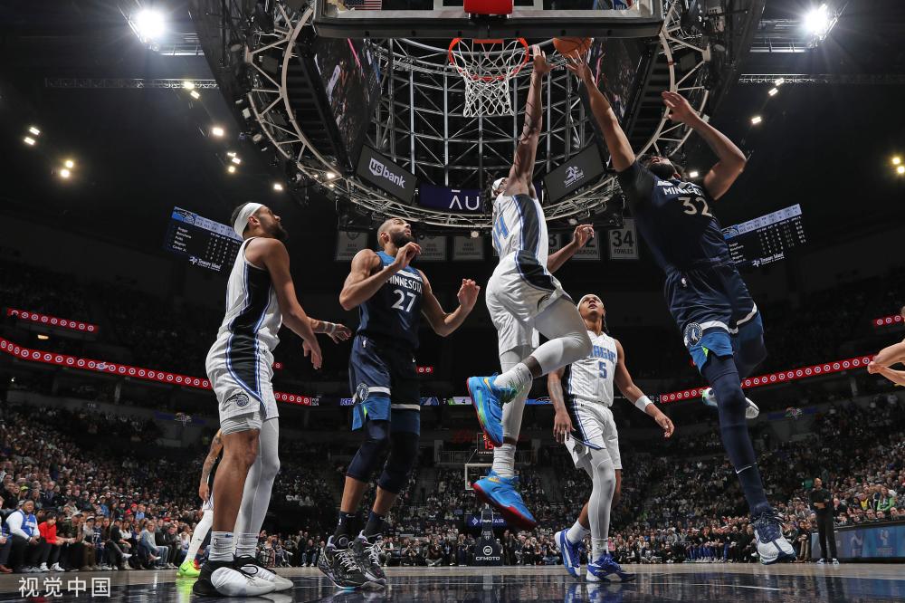 曾通过加强 曾通过加强