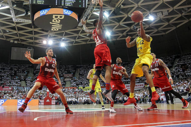 与里尔的关 与里尔的关